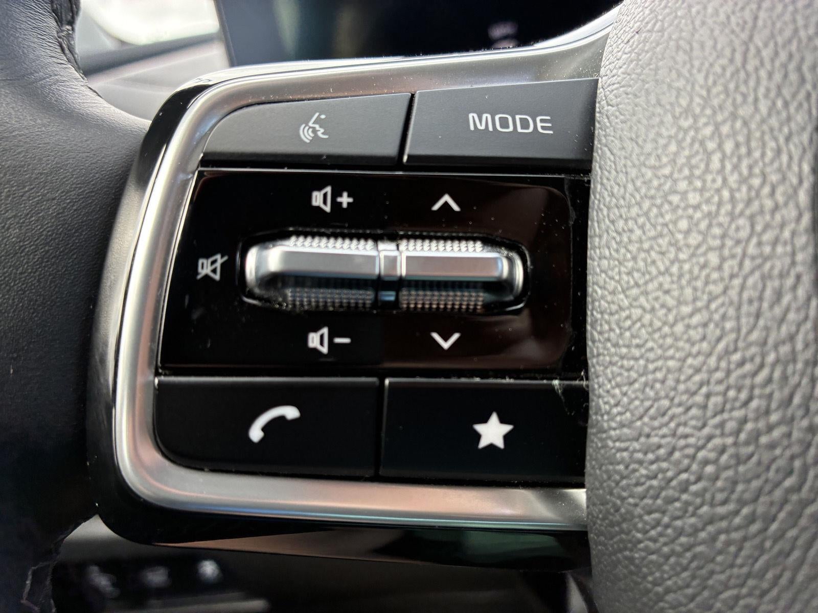2025 Kia Sorento X-Line EX