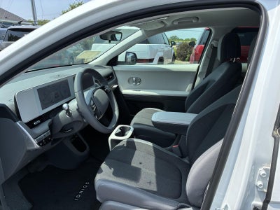2024 Hyundai IONIQ 5 SE