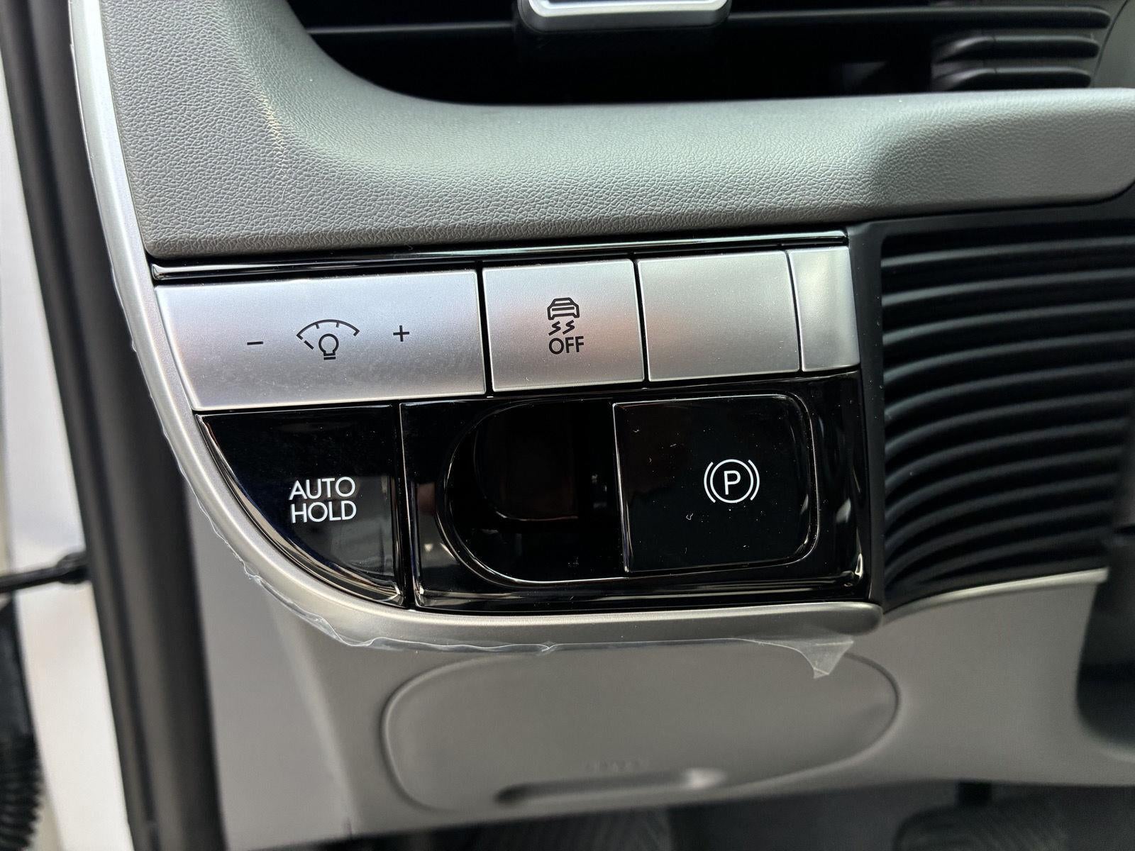 2024 Hyundai IONIQ 5 SE