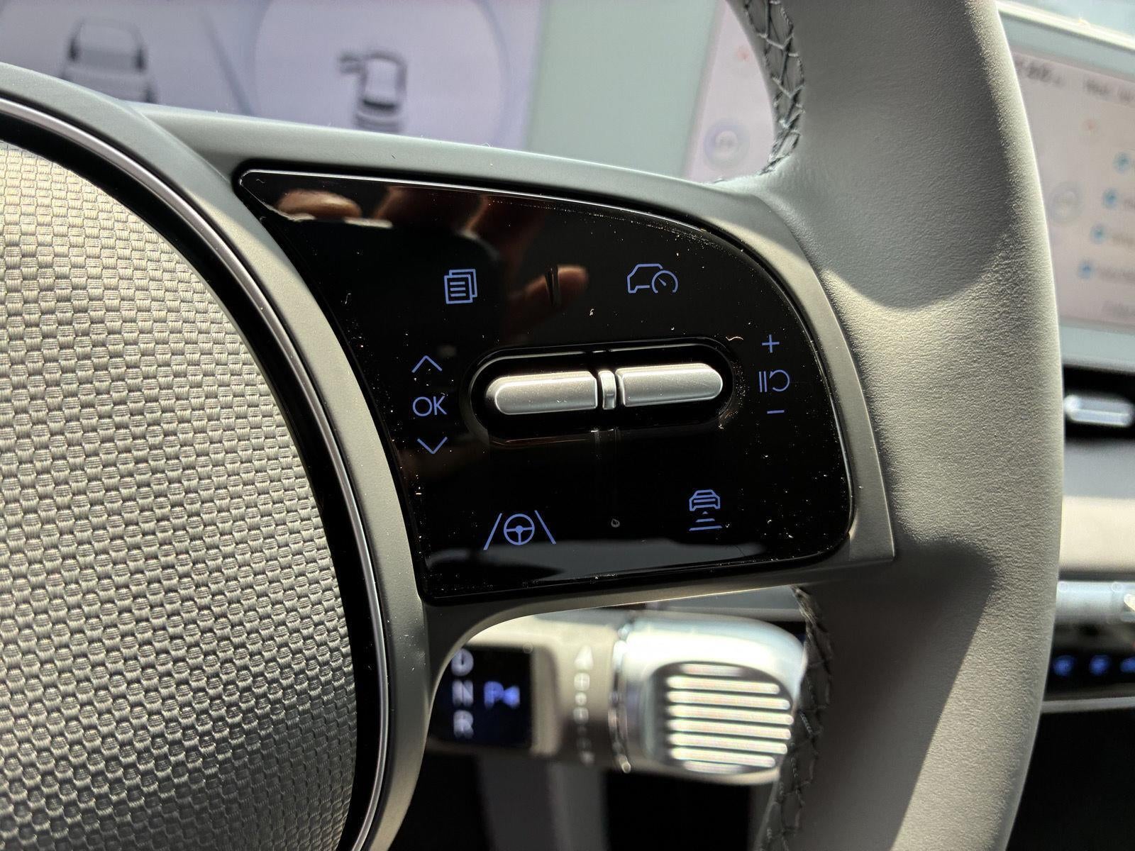 2024 Hyundai IONIQ 5 SE
