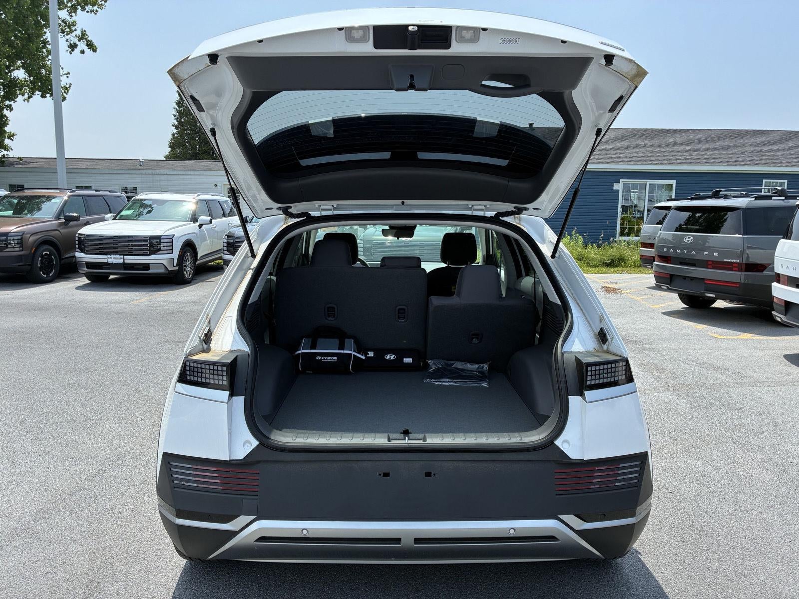 2024 Hyundai IONIQ 5 SE