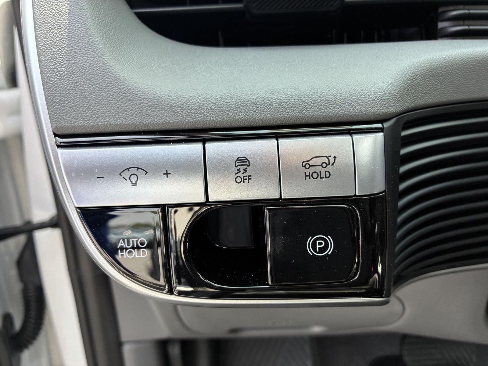 2024 Hyundai IONIQ 5 SEL