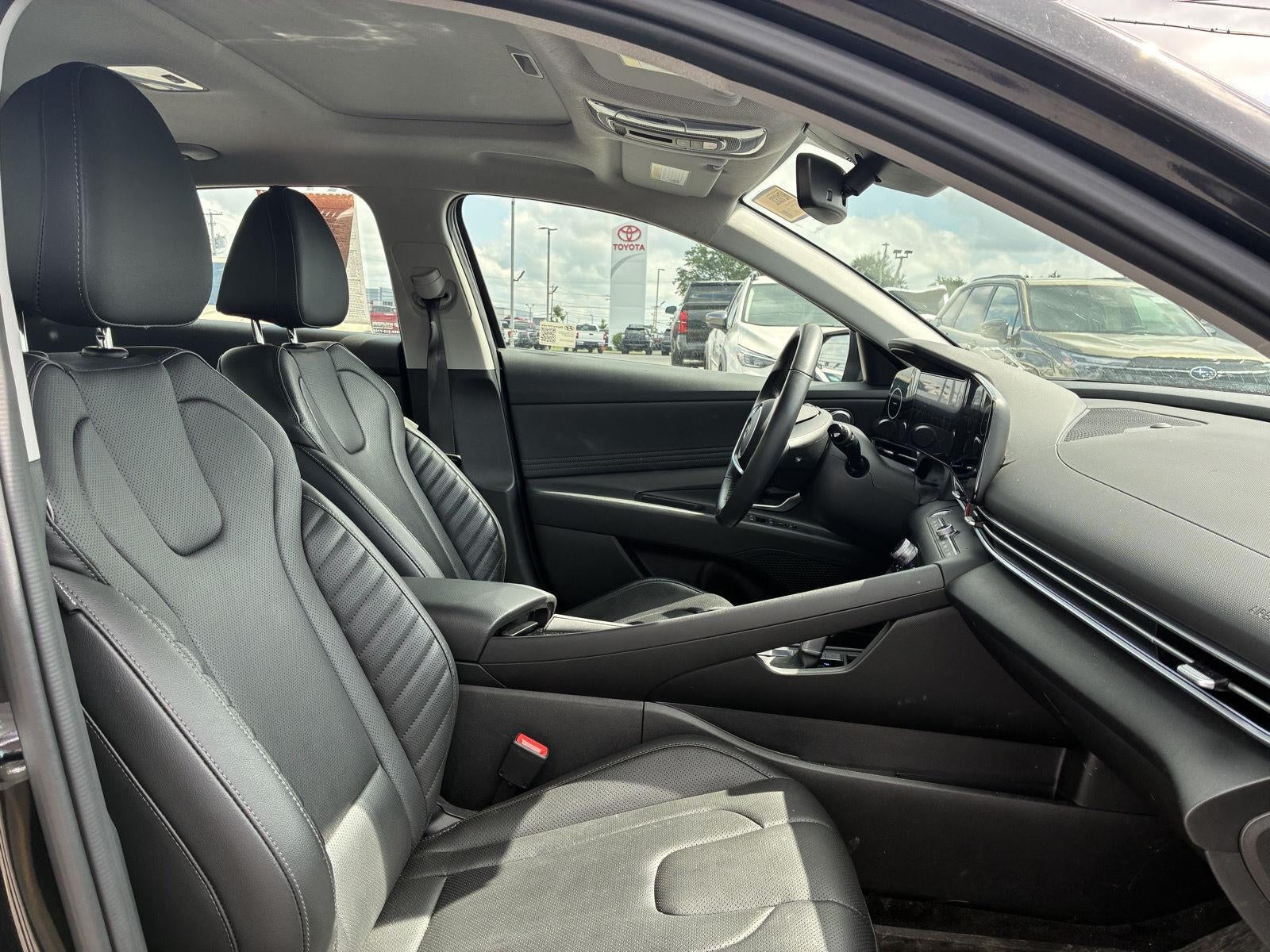 2025 Hyundai Elantra Hybrid Limited