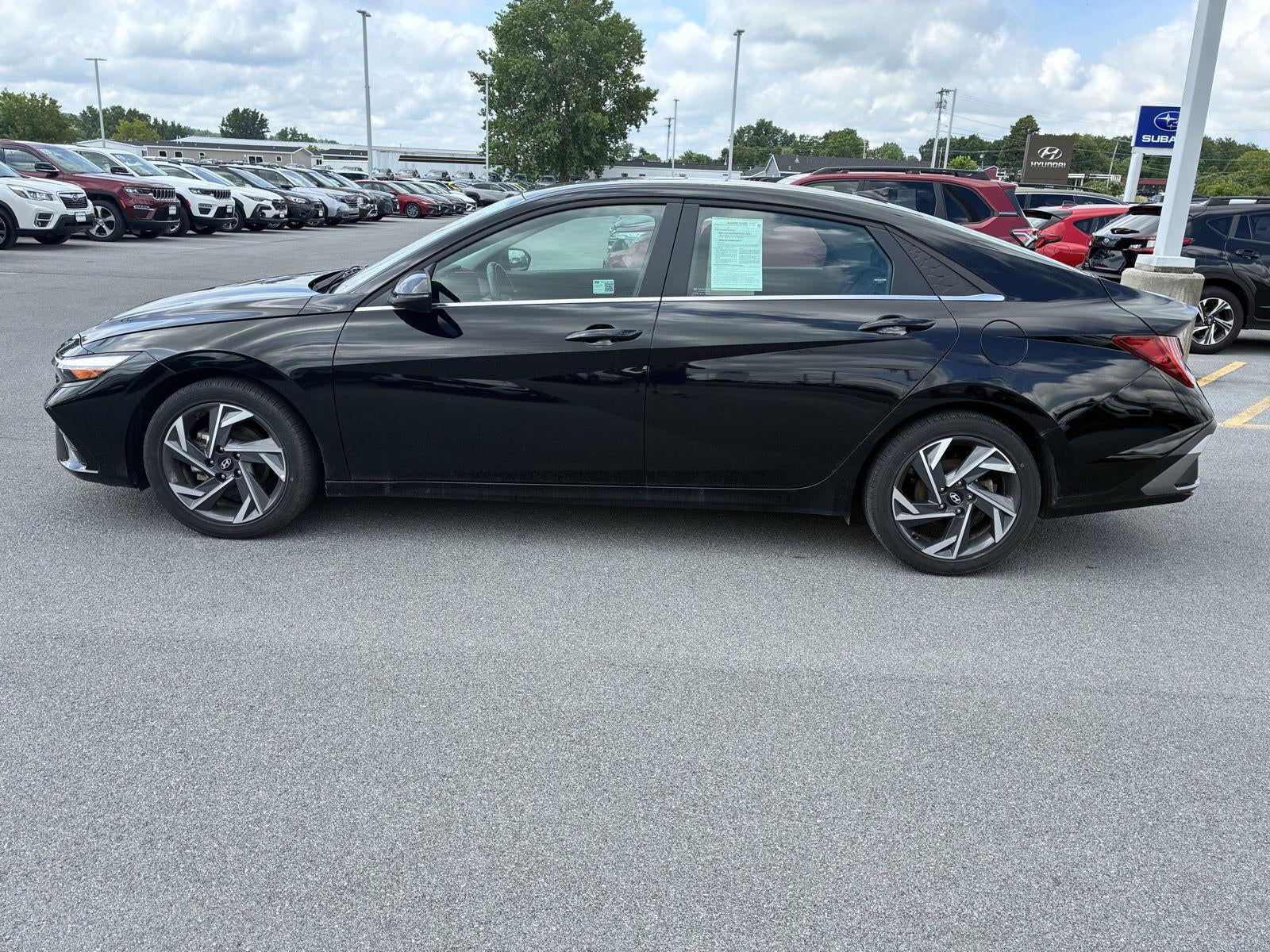 2025 Hyundai Elantra Hybrid Limited