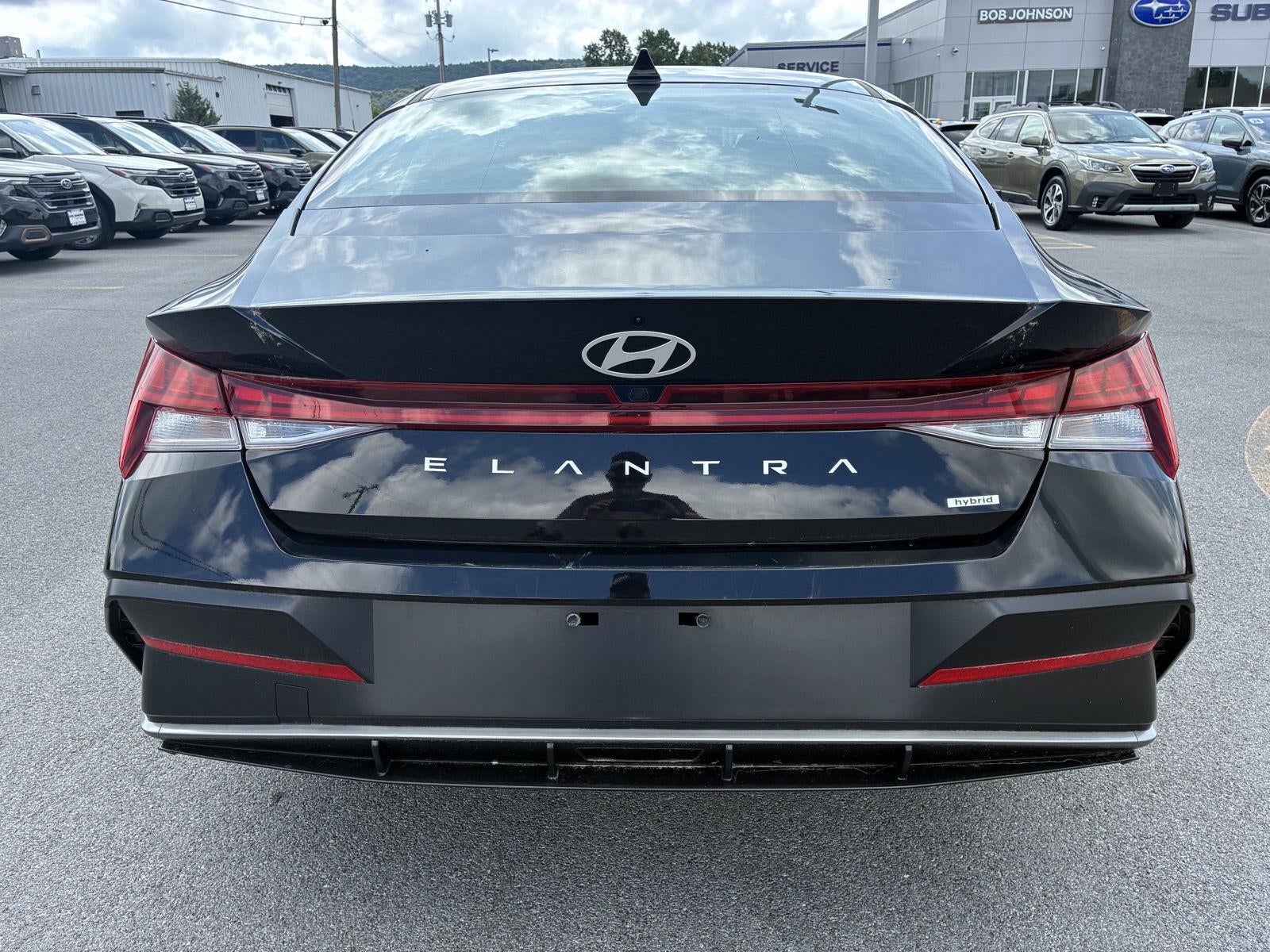 2025 Hyundai Elantra Hybrid Limited