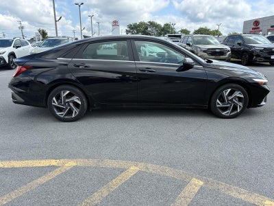 2025 Hyundai Elantra Hybrid Limited