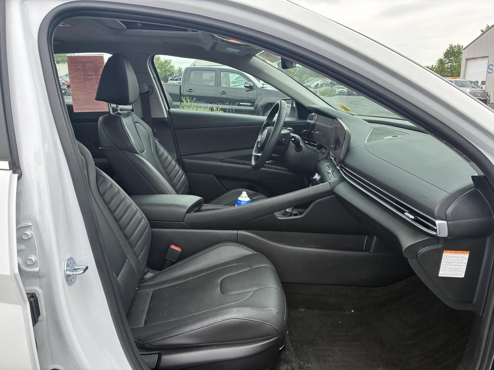 2025 Hyundai Elantra Hybrid Limited